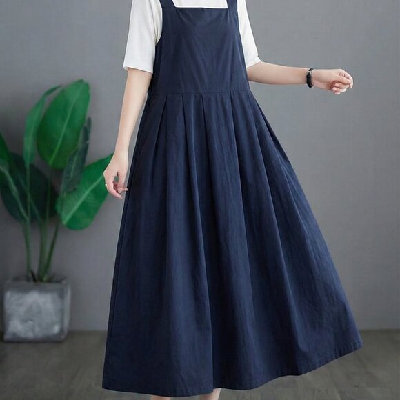 Elegant Navy Blue Dress - Picture 4 of 5